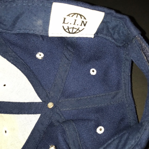 Red Sox Cap - Picture 7 of 8